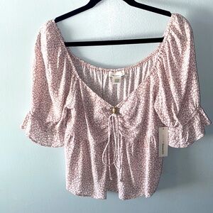 URBAN Romantics.  Size L